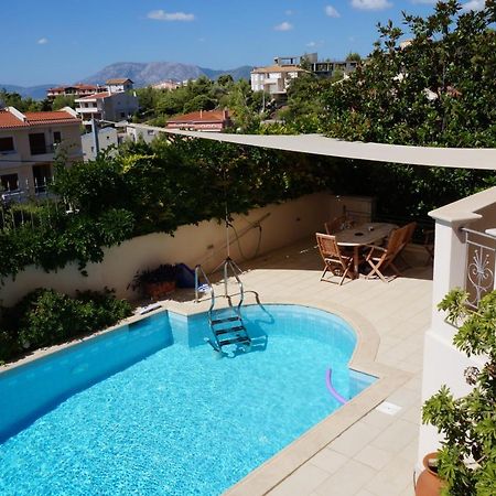 Dhráfi Apartment With A Garden, Bbq, Swimming Pool And Jacuzzi מראה חיצוני תמונה