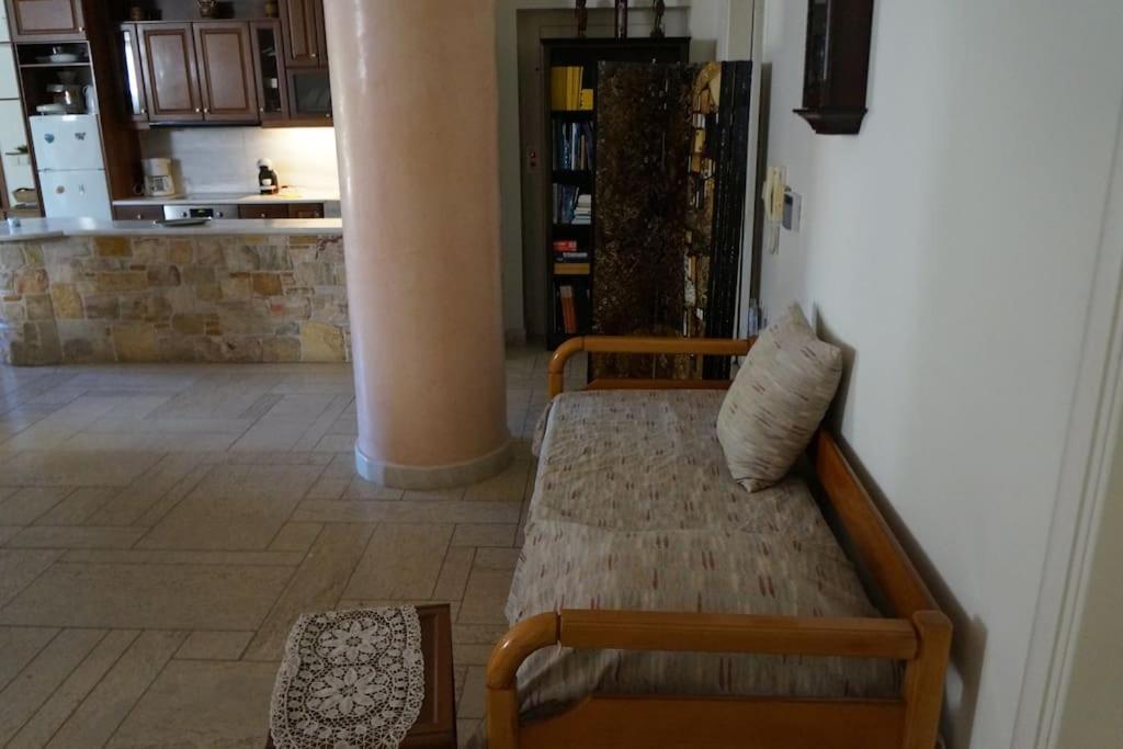 Dhráfi Apartment With A Garden, Bbq, Swimming Pool And Jacuzzi מראה חיצוני תמונה