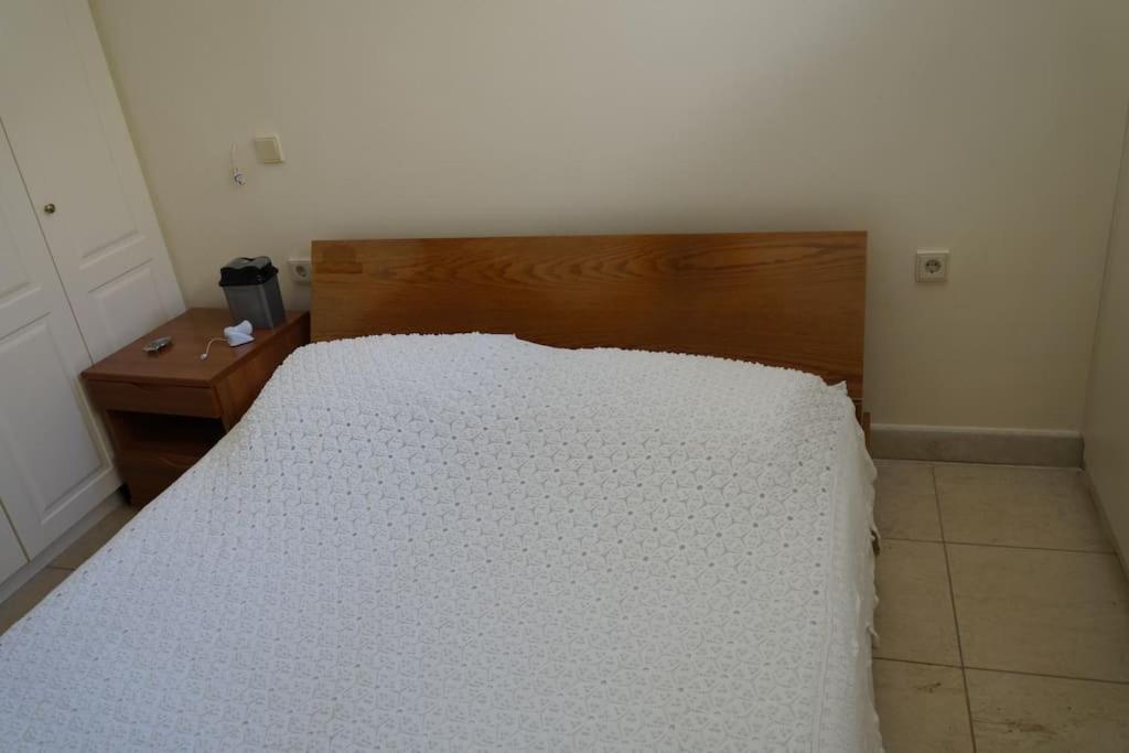 Dhráfi Apartment With A Garden, Bbq, Swimming Pool And Jacuzzi מראה חיצוני תמונה