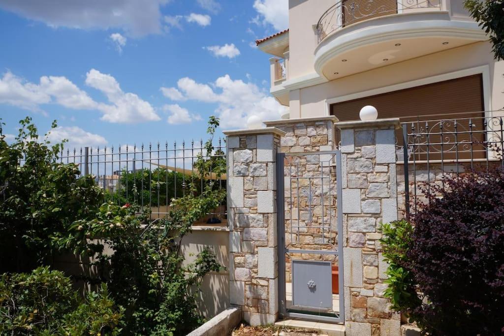 Dhráfi Apartment With A Garden, Bbq, Swimming Pool And Jacuzzi מראה חיצוני תמונה