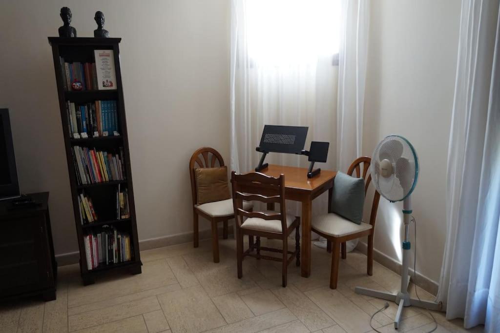 Dhráfi Apartment With A Garden, Bbq, Swimming Pool And Jacuzzi מראה חיצוני תמונה