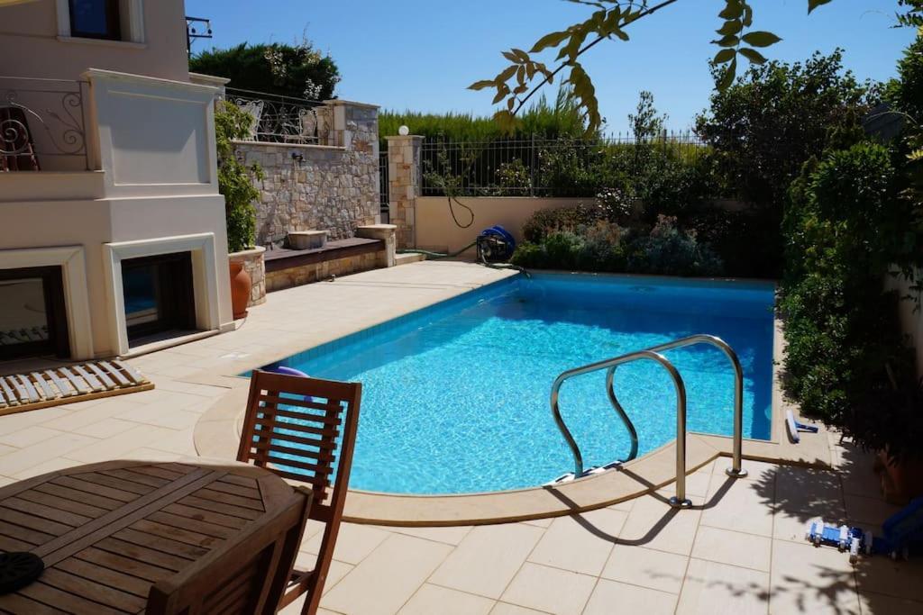 Dhráfi Apartment With A Garden, Bbq, Swimming Pool And Jacuzzi מראה חיצוני תמונה