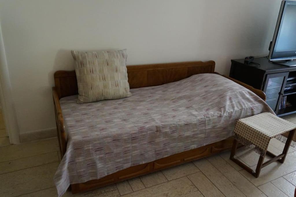 Dhráfi Apartment With A Garden, Bbq, Swimming Pool And Jacuzzi מראה חיצוני תמונה